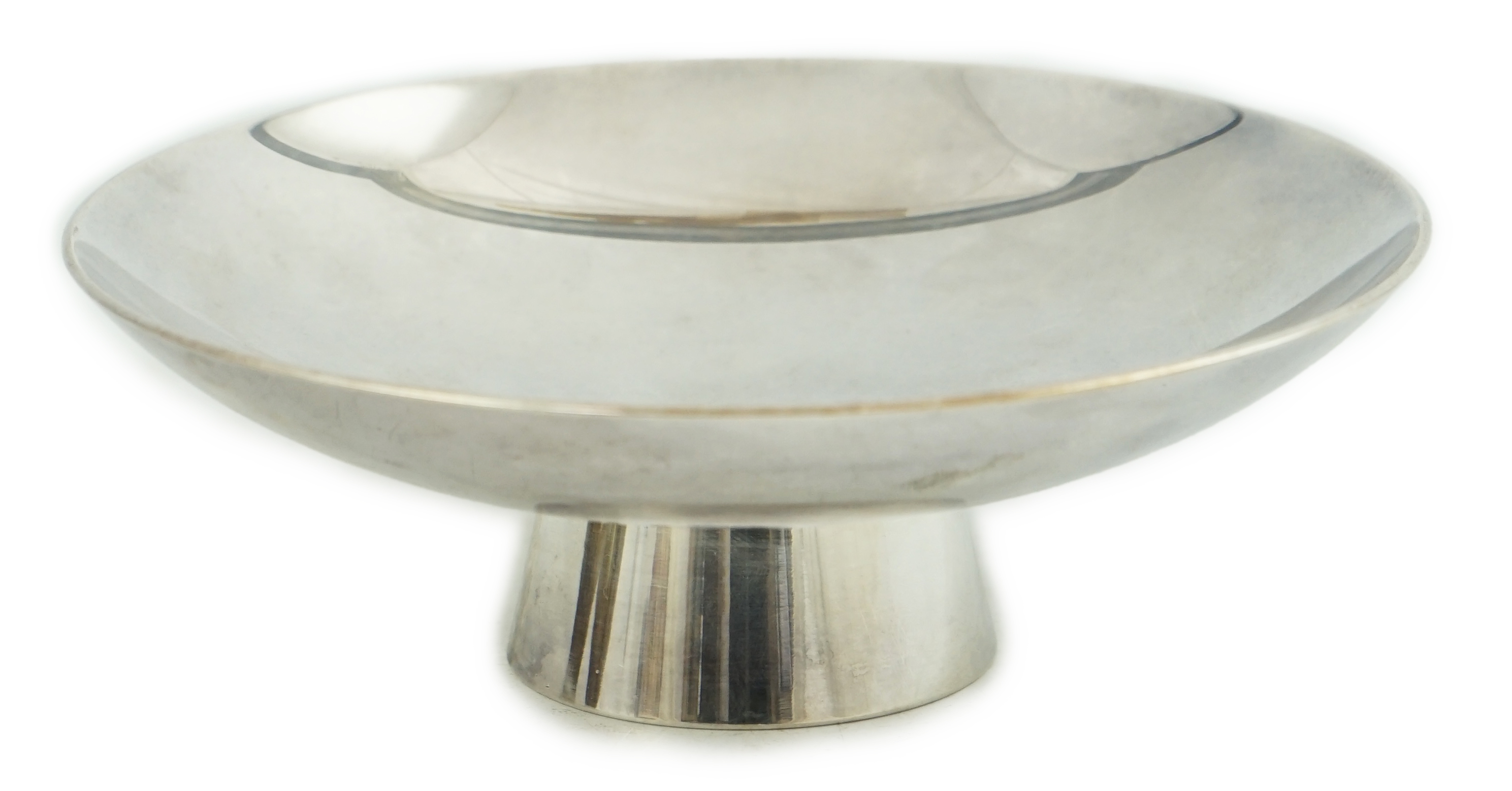 A heavy Japanese silver stem dish, early 20th century, stamped mark ‘jungin’ (pure silver)